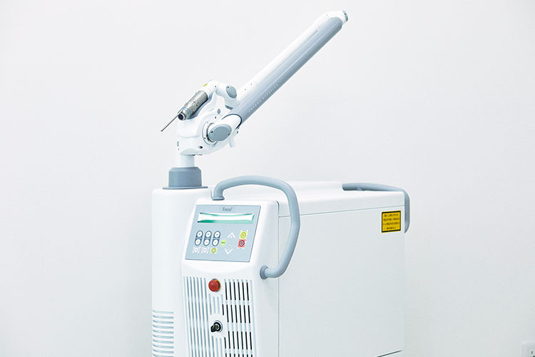 フォトナレーザー