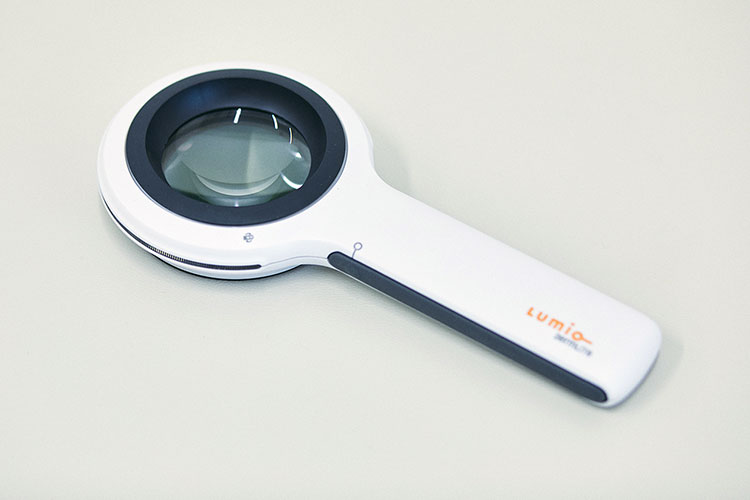 手持ち型ウッドランプ